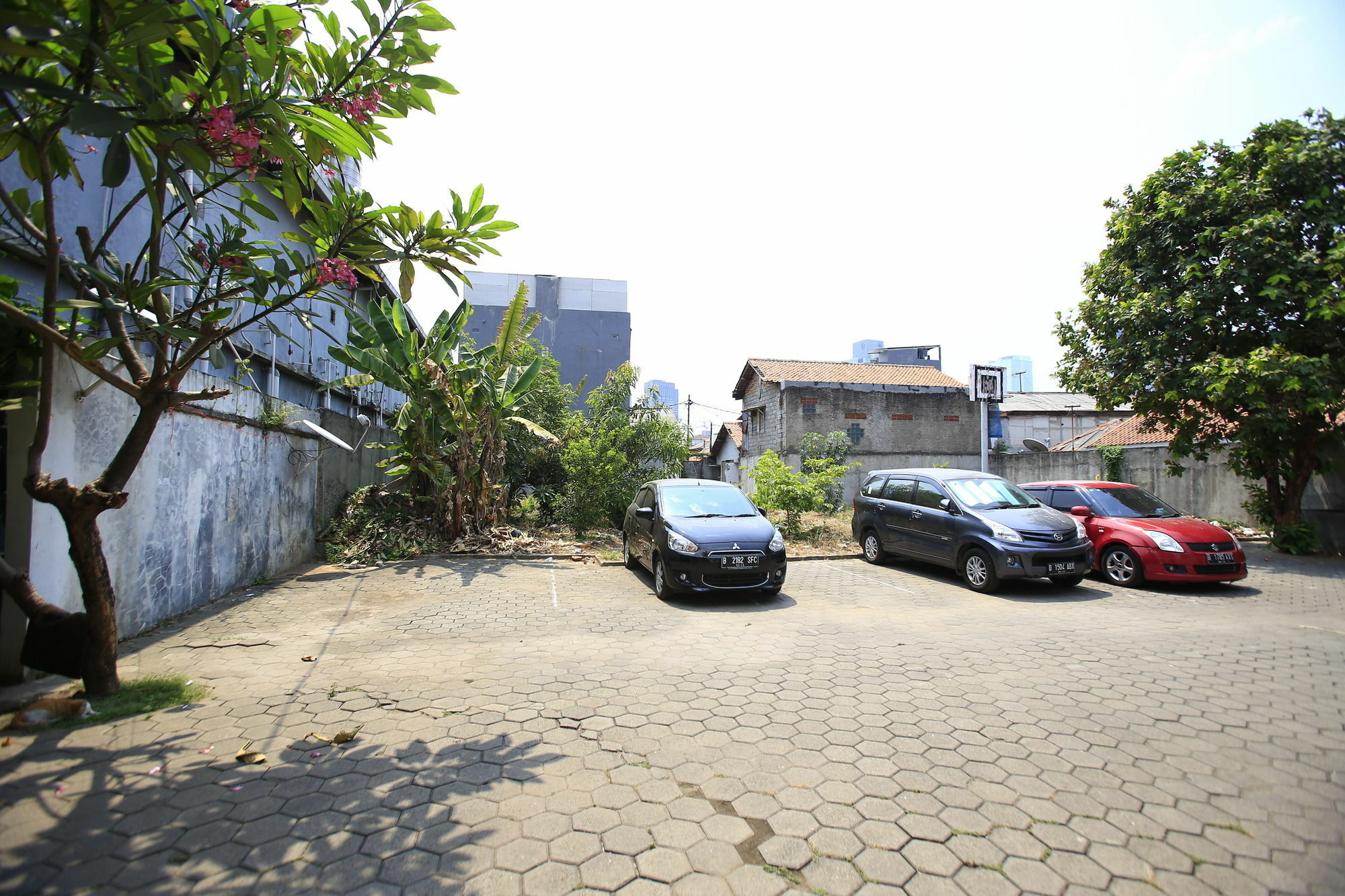 Reddoorz Plus @ Karet Pedurenan 3 Jakarta Buitenkant foto